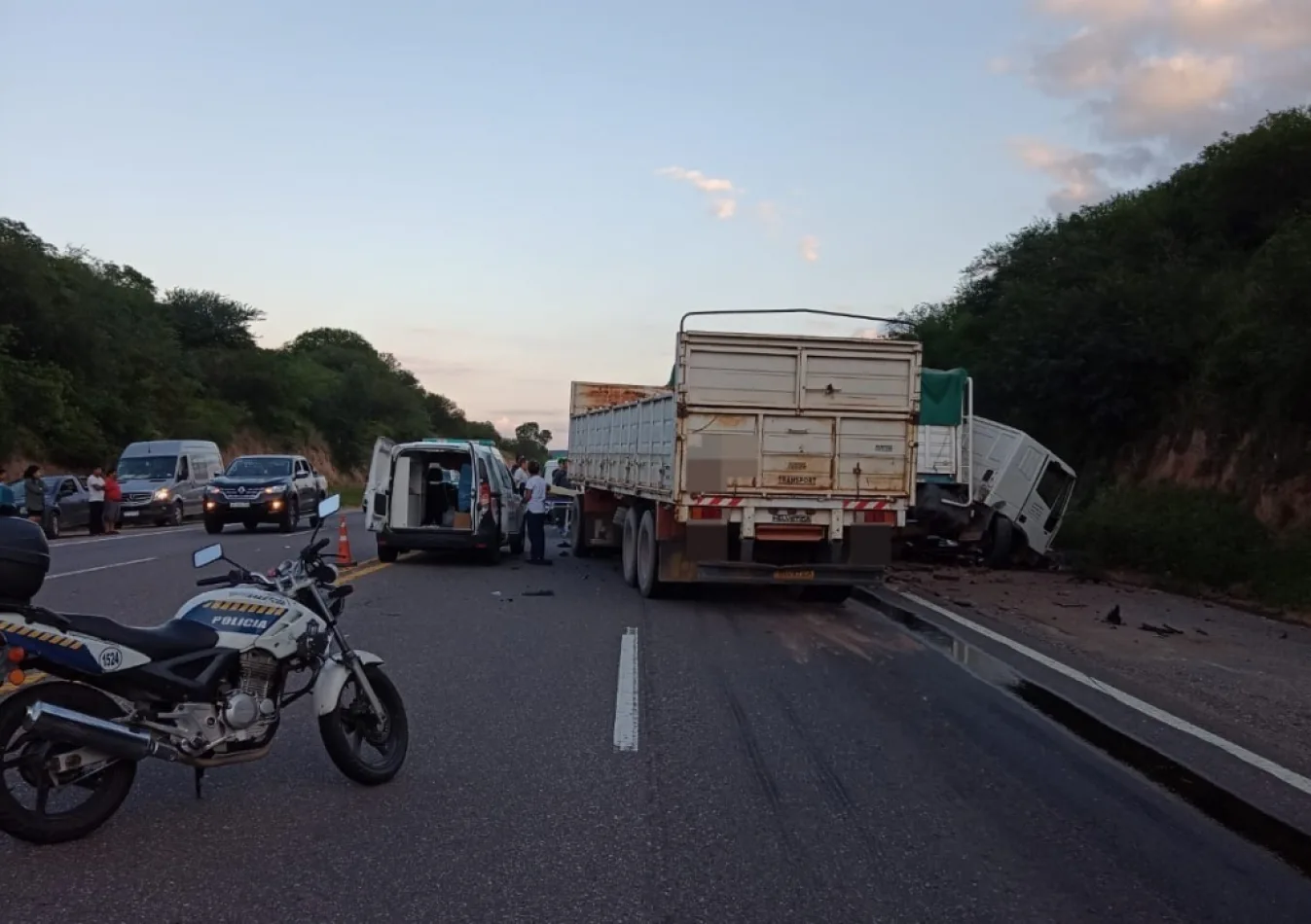 Tres Personas Perdieron La Vida En Un Brutal Accidente En Lumbreras ...