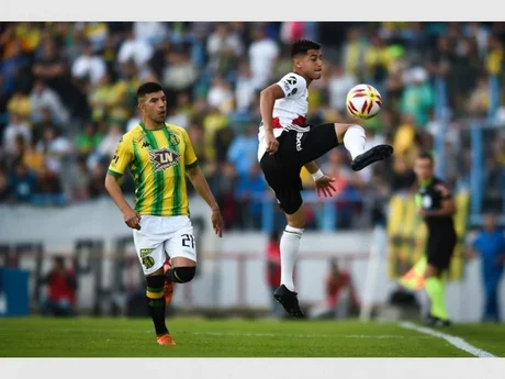 A qué hora juega River