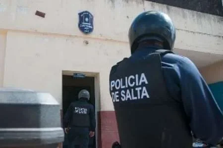 Apartan del cargo a un policía acusado de abuso sexual