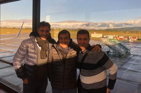 López, Vilouta y Balassone transmiten desde el cerro San Bernardo