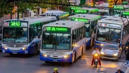 Se levantó el paro y si habrá colectivos este sábado