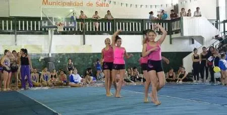 Atención niñas: inscriben para clases de gimnasia rítmica