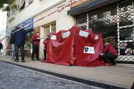 Un hombre murió de frío a cinco cuadras de la Casa Rosada