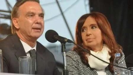 Pichetto se suma a Cristina y pide un nuevo "acuerdo económico social"