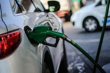 Hasta fin de año no habría más aumento en el precio de los combustibles