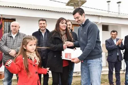 Urtubey inauguró un albergue para familiares de pacientes internados en Orán