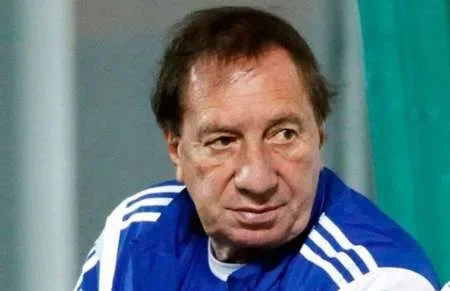 Carlos Bilardo está grave