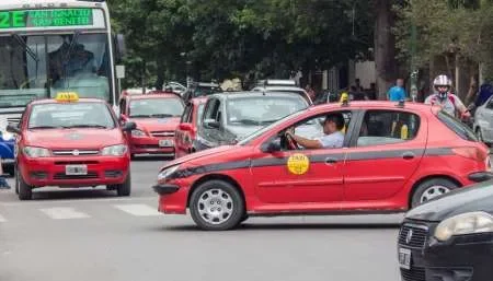 El sábado taxis y remises aumentarán la tarifa alrededor de un 15%