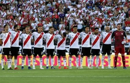 A qué hora juega River