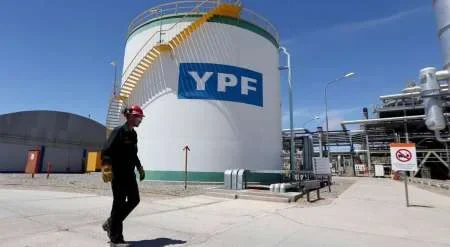 Por el congelamiento: YPF cree que va a perder u$s 120 millones al mes