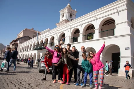 Los turistas dejaron en Salta más de 86 millones de pesos durante el fin de semana largo