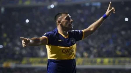 A qué hora juega Boca