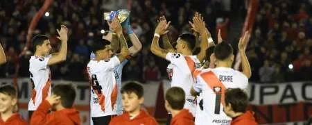 A qué hora juega River