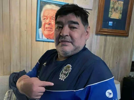 Se espera más de 20 mil personas para la presentación de Maradona en el Lobo