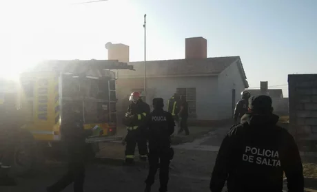 Gran susto en Rosario de Lerma tras el incendio en una vivienda