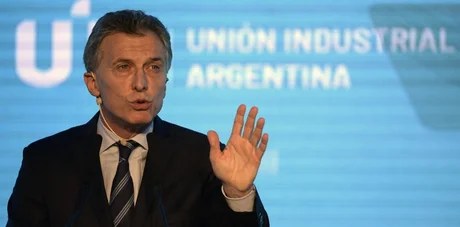 Macri pidió a los industriales pagar el bono a sus empleados