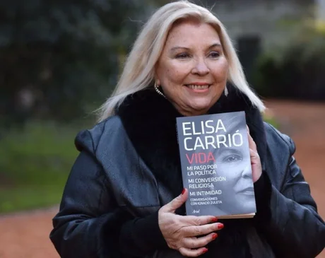 Elisa Carrió también vendrá a presentar su libro en Salta