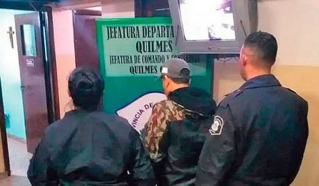 El agresor cuándo era detenido