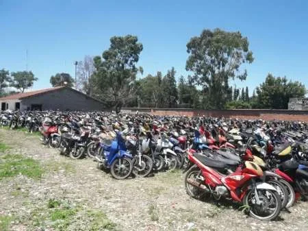 Rematarán más de 700 motocicletas para vaciar los canchones municipales