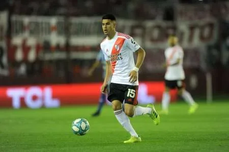 A qué hora juega River