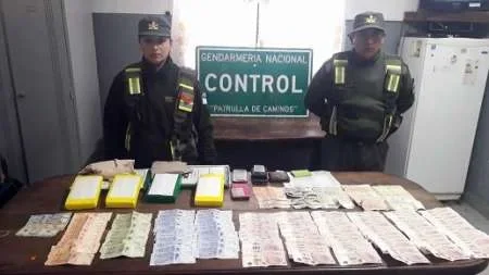 Secuestran más de 15 kilos de cocaína en dos controles vehiculares