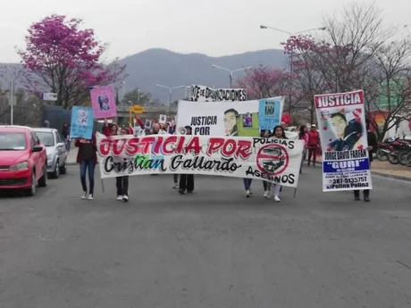 Familiares de víctimas de la “policía rebelde” se manifestaron en Ciudad Judicial