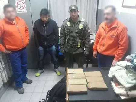 Detienen a un joven boliviano con más de 6 kilos de marihuana