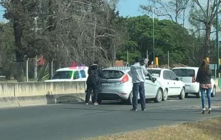 Choque en cadena sobre avenida Bolivia