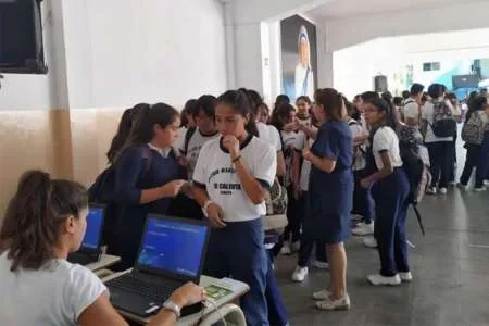 Saeta visitará las escuelas para renovar el pase libre estudiantil