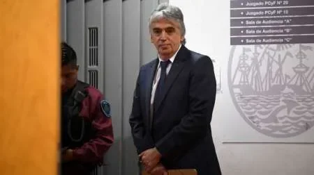 Piden diez años de cárcel para el ex pediatra del Garrahan