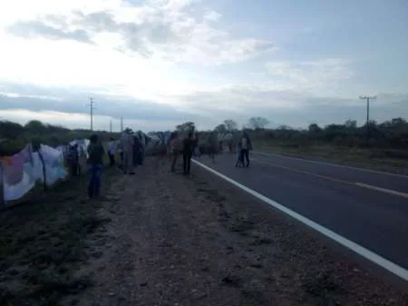 Por la falta de interés del Gobierno Provincial, continúan los cortes en ruta 81