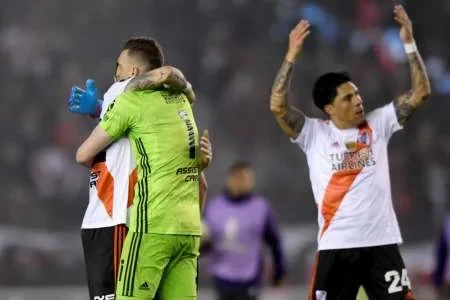 A qué hora juega River