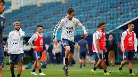 Scaloni arma el equipo para enfrentar a Uruguay en Tel Aviv