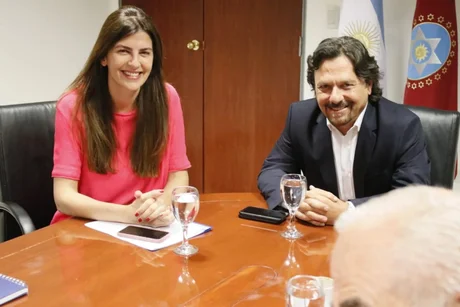 Gustavo Sáenz y Bettina Romero se reunieron para dar inicio a la transición municipal