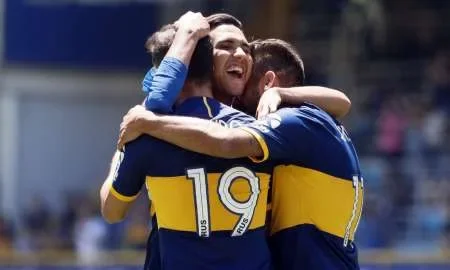 A qué hora juega Boca