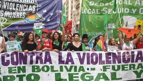 Gran movilización en todo el país contra la violencia de género