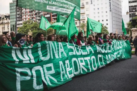 Con un amparo buscan que se restablezca el protocolo de actuación de aborto no punible