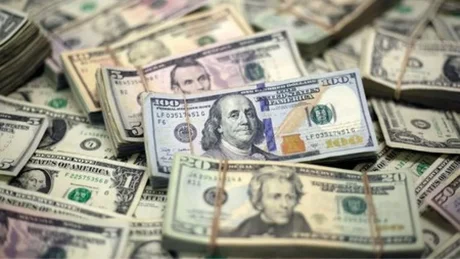 El precio del dólar blue subió ante la llegada del dólar turista