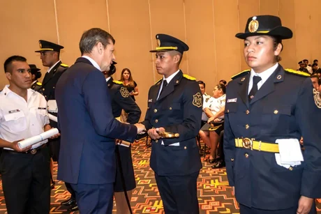 Incorporaron 340 nuevos policías a la fuerza se seguridad