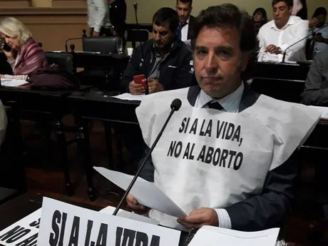 Suriani continúa: dice que en Salta hay un circulo vicioso por el aborto y que el protocolo de Nación es “genocida”