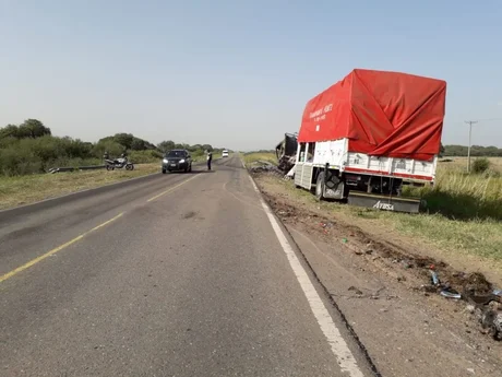 Habría matado a su pareja y luego murió en un siniestro vial