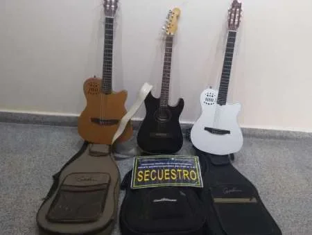 Recuperaron las guitarras de Franco Barrionuevo