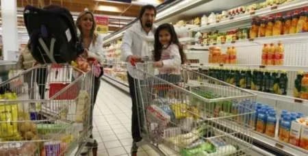 Una familia tipo necesita de casi 40 mil pesos para no caer en la pobreza