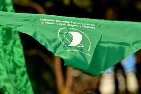 El día de la mujer se vio marcado en Salta por marchas a favor y en contra del aborto