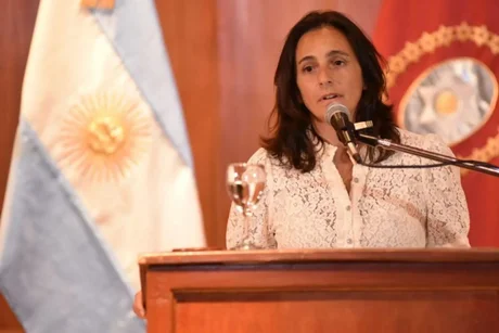 Ministra de Salud Josefina Medrano