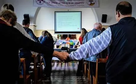 Intiman a una Iglesia evangélica para que cumplan con la cuarentena