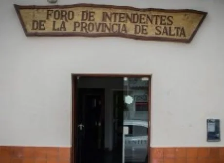 Fachada del Foro de Intendentes de Salta