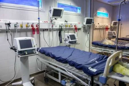 Instalaron 15 nuevos respiradores artificiales en el hospital Papa Francisco