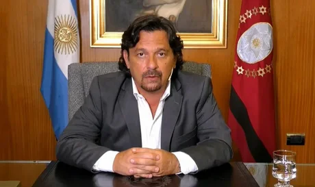 Sáenz cierra las fronteras de Salta: "No entra ningún colectivo de mediana y larga distancia"