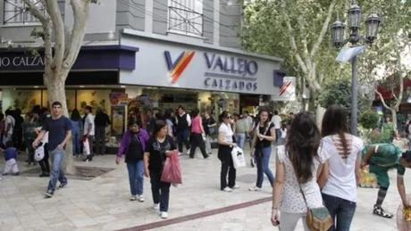 Desde el lunes, reabren los comercios en San Juan